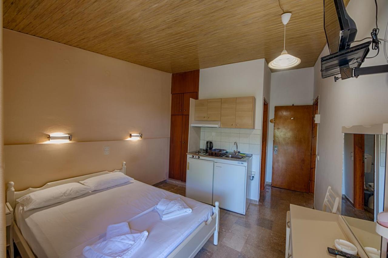 Ionis Hotel Troianata Ruang foto